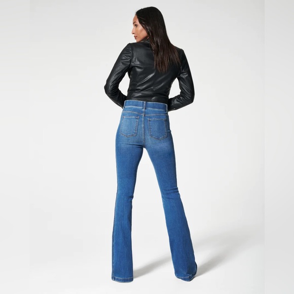 ❤️Spanx Flare Jeans - Picture 2 of 4